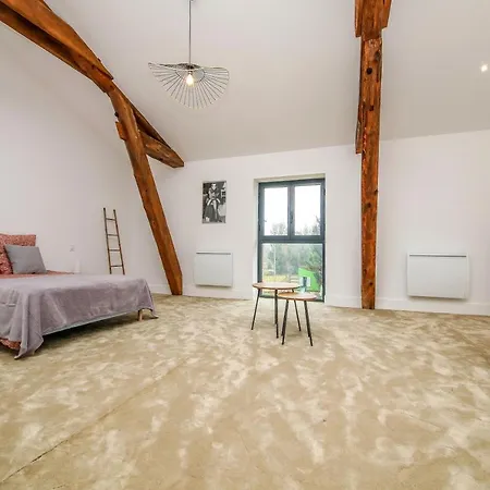 Loft Spacieux - Piscine - 220m2 - Calme *