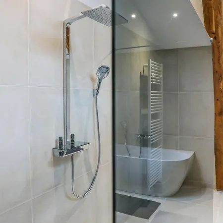 Nyaraló Loft Spacieux - Piscine - 220m2 - Calme