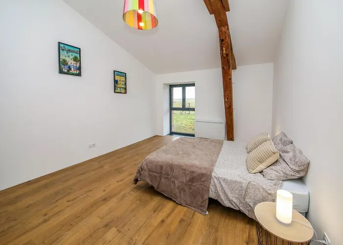 Loft Spacieux - Piscine - 220m2 - Calme * Rivières