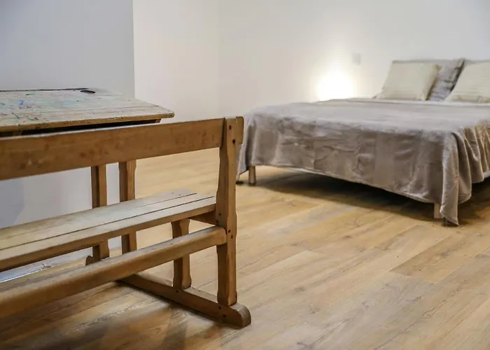 Loft Spacieux - Piscine - 220m2 - Calme