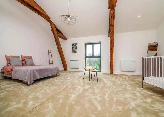 Loft Spacieux - Piscine - 220m2 - Calme *