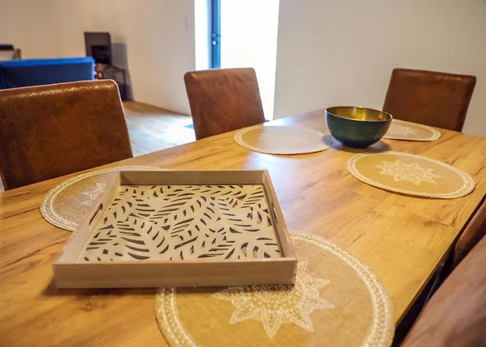 Loft Spacieux - Piscine - 220m2 - Calme *